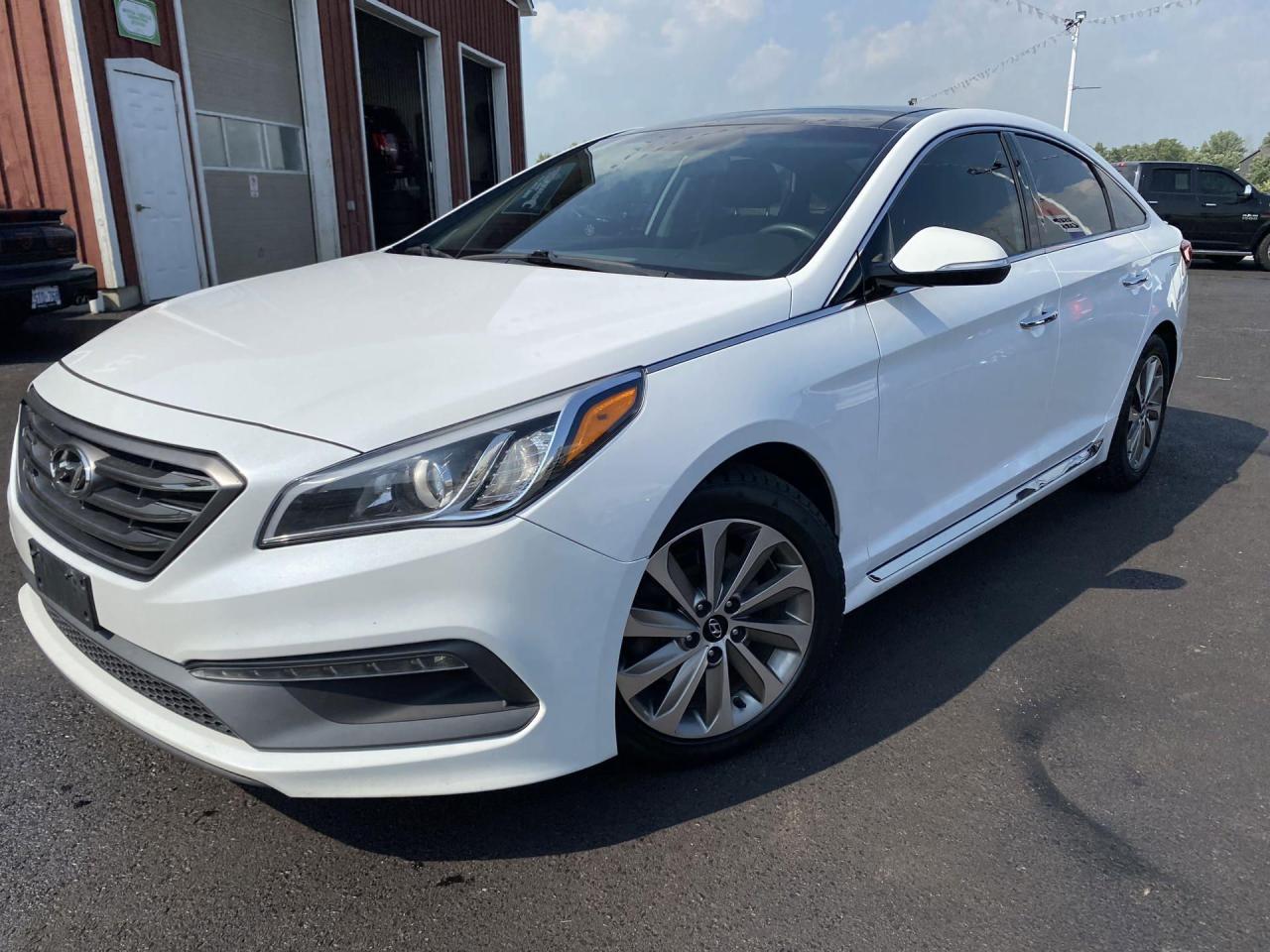 Used 2016 Hyundai Sonata 2.4 L Sport Tech *No accidents* for sale in Dunnville, ON
