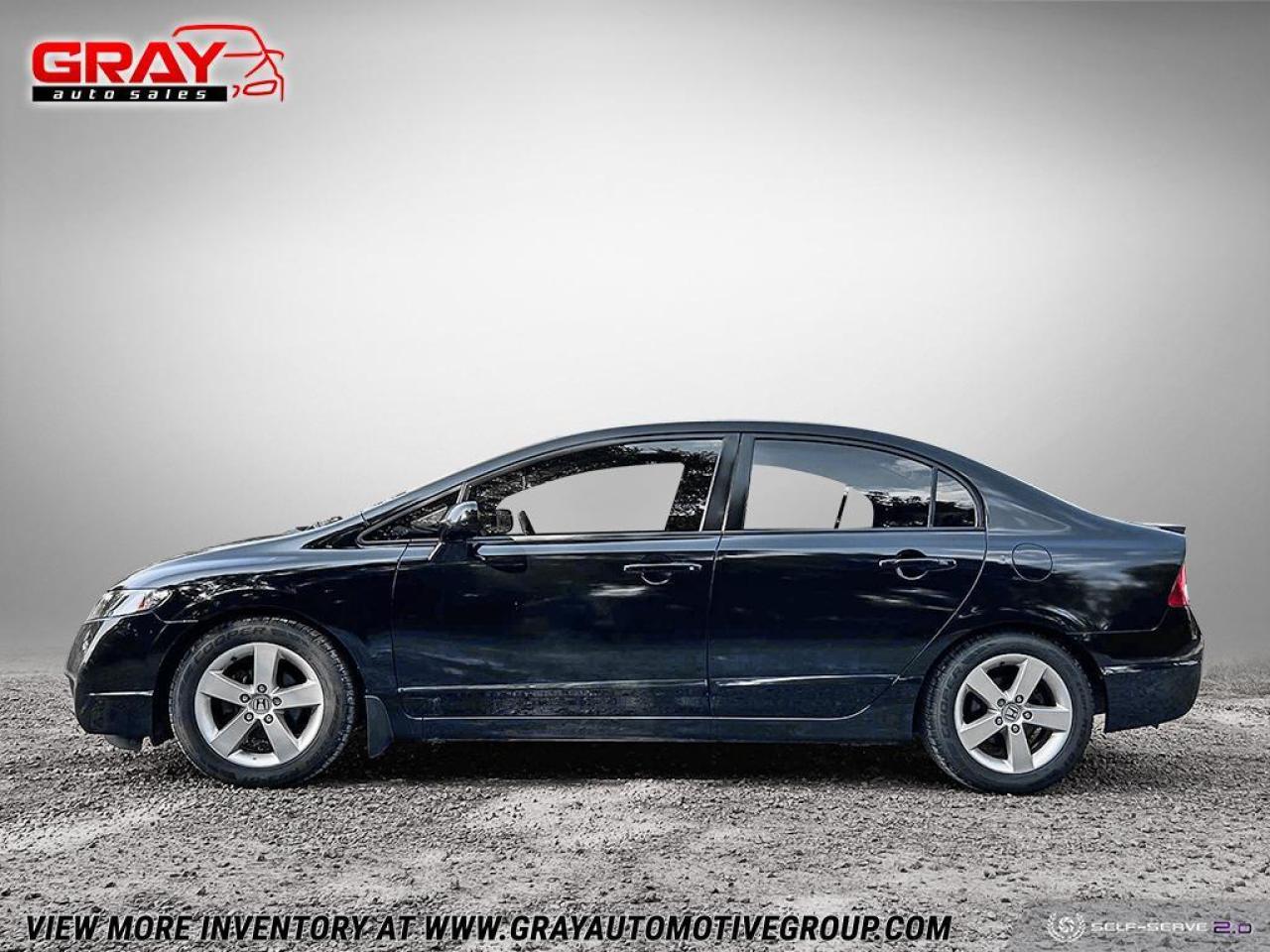 2011 Honda Civic  - Photo #2