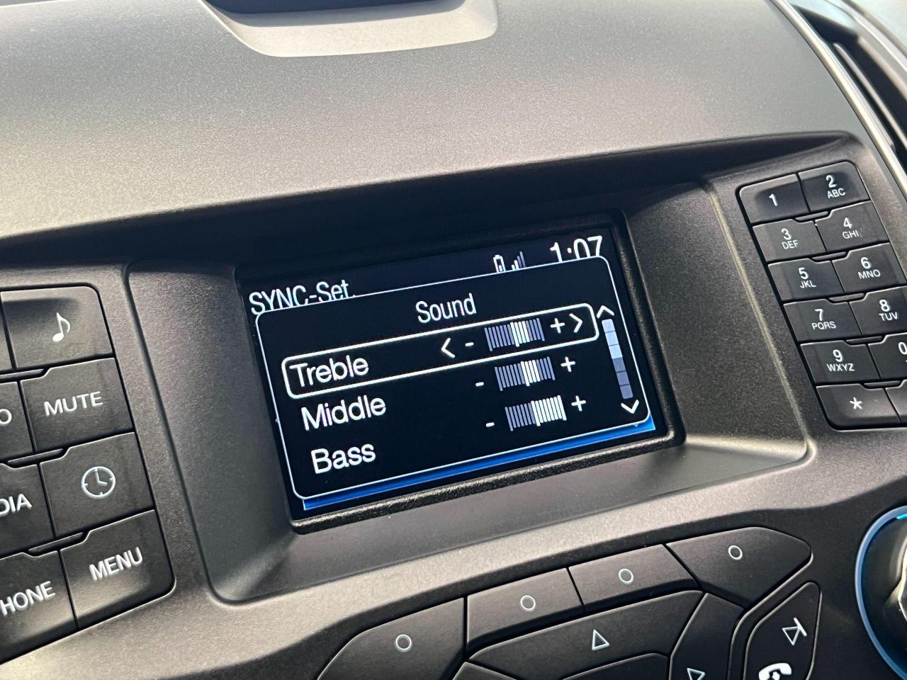 2016 Ford Edge SE+Camera+Bluetooth+A/C+New Brakes+CLEAN CARFAX Photo99