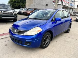 2012 Nissan Versa 5dr HB Auto 1.8 S - Photo #2