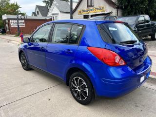 2012 Nissan Versa 5dr HB Auto 1.8 S - Photo #13