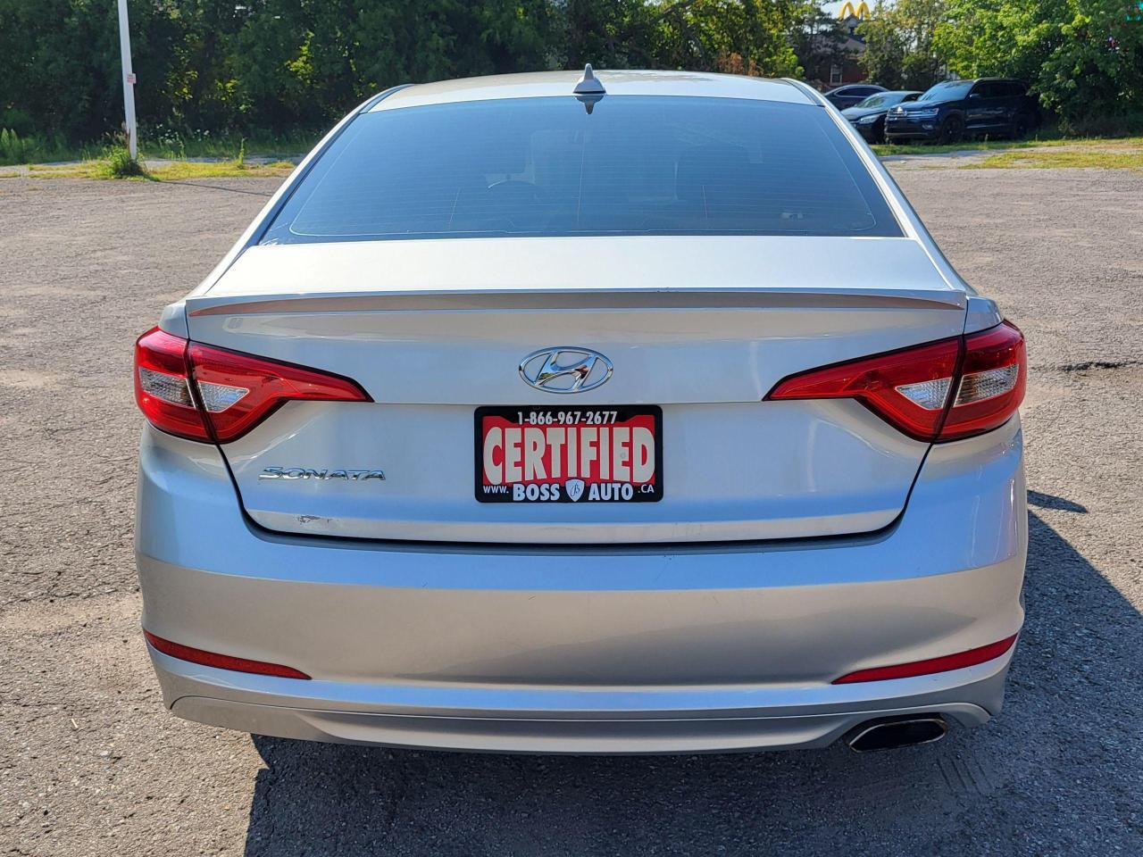 2016 Hyundai Sonata SE Photo3