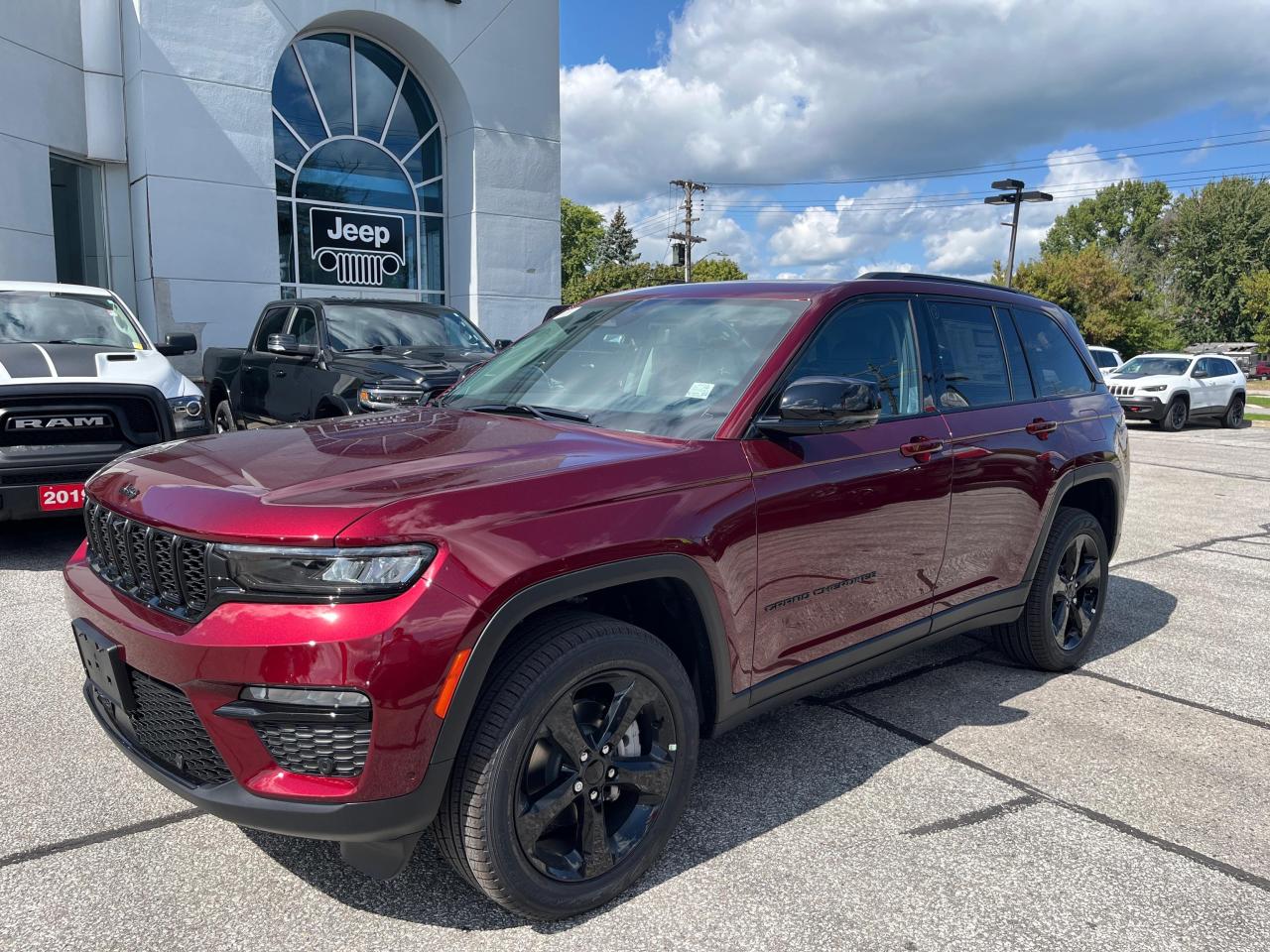 New 2024 Jeep Grand Cherokee Limited for sale in Sarnia, ON