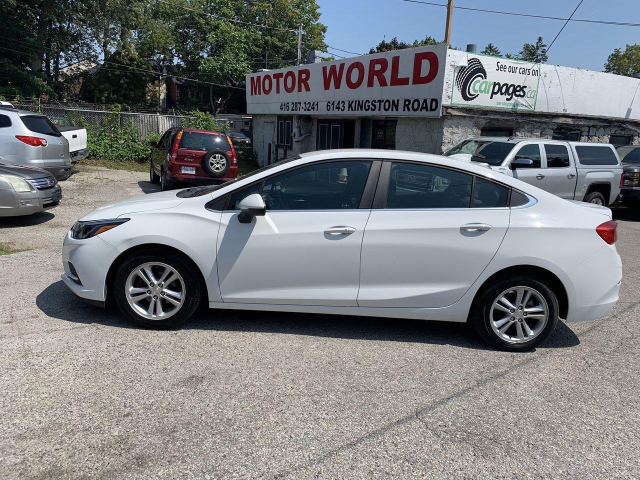 2016 Chevrolet Cruze LT - Photo #1