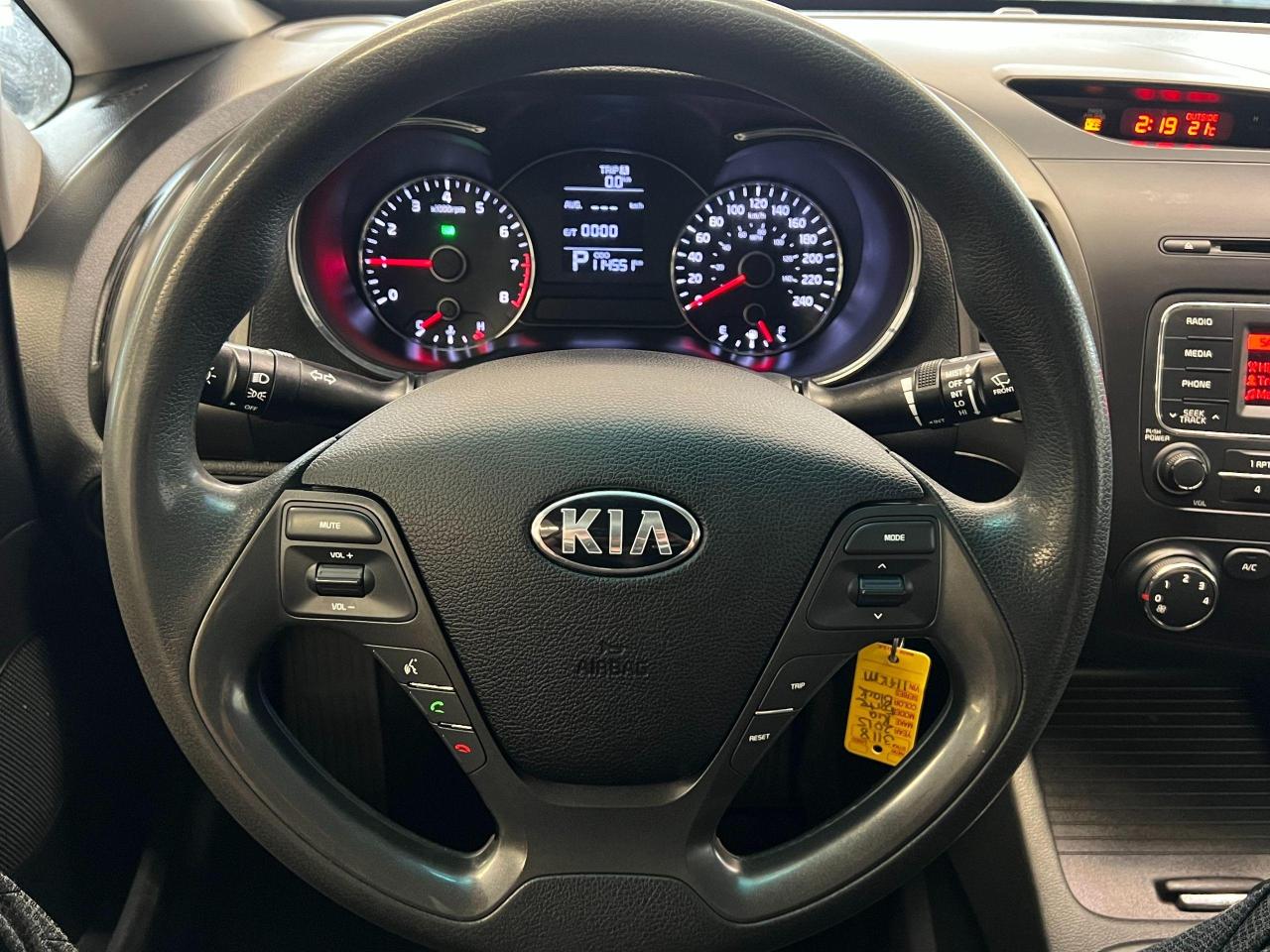 2015 Kia Forte LX+New Tires & Brakes+A/C+Cruise Control - Photo #9