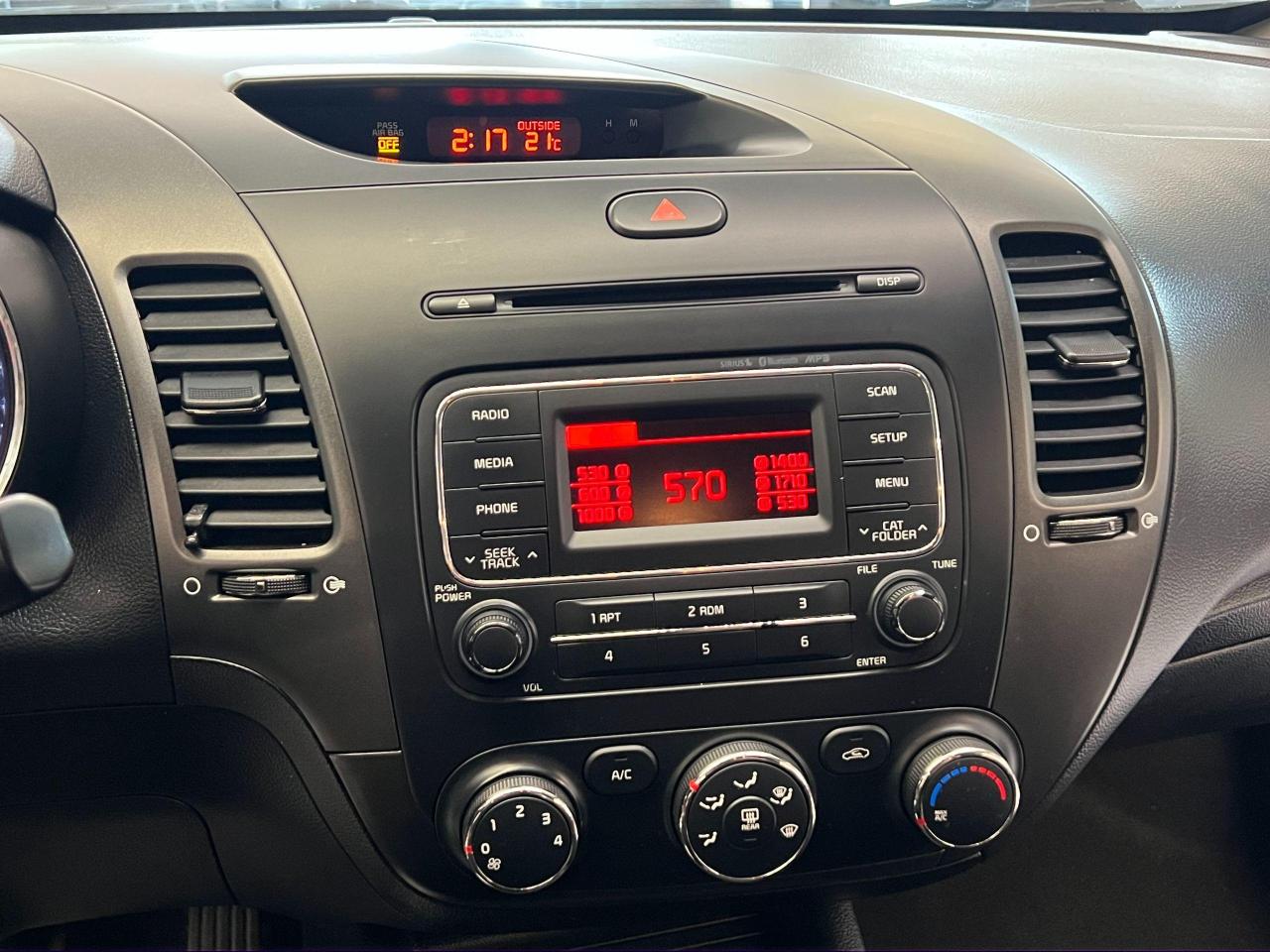 2015 Kia Forte LX+New Tires & Brakes+A/C+Cruise Control - Photo #10