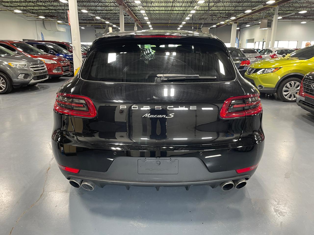 2015 Porsche Macan S - Photo #4
