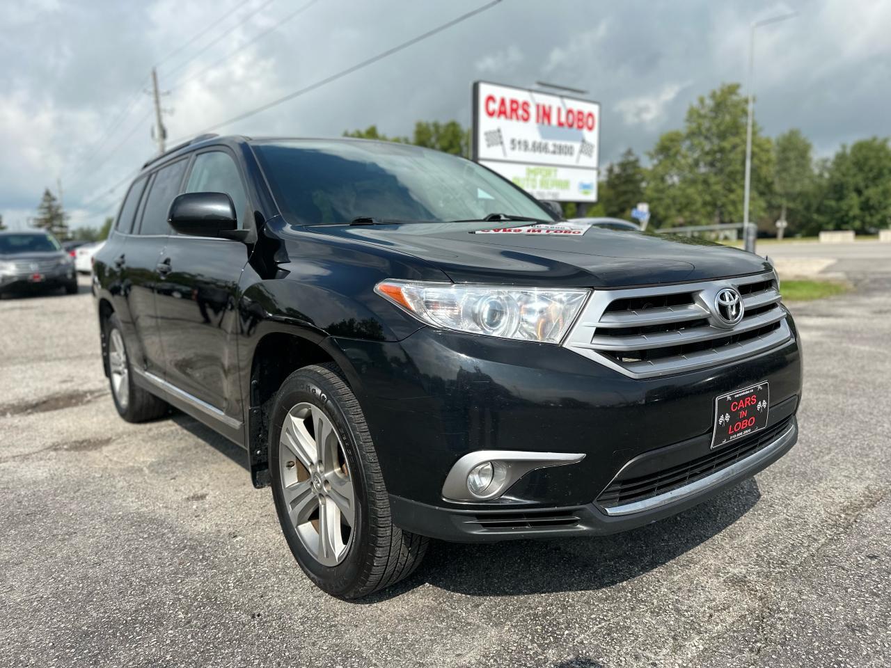 2013 Toyota Highlander 4WD Photo1