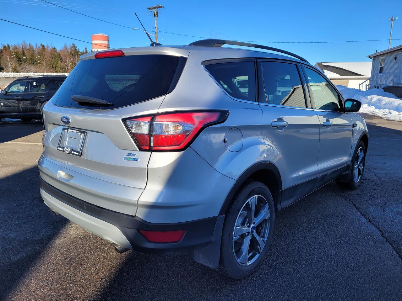 2017 Ford Escape SE AWD W/ LEATHER, NEW BRAKES, NEW TIRES Photo5