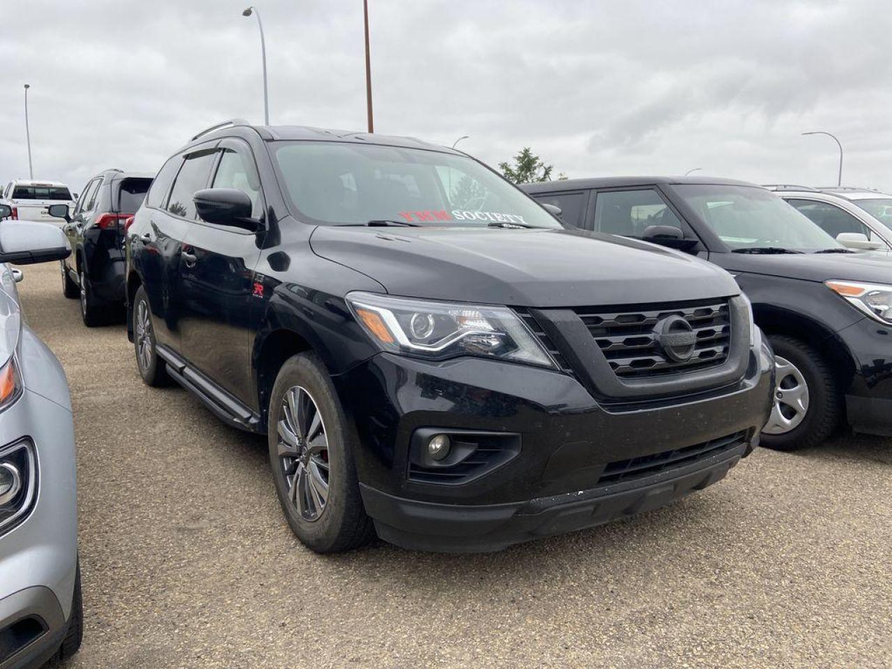 Used 2018 Nissan Pathfinder SV for sale in Sherwood Park, AB