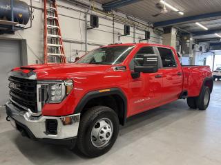 DUAL REAR WHEELS/ DUALLY, 8FT BOX, 6.6L DURAMAX DIESEL, 4X4, CREW CAB, APPLE CARPLAY AND ANDROID AUTO!! Backup camera, tow package w/ integrated trailer brake controller, exhaust brake, bed lights, box & bumper steps, keyless entry, air conditioning, full power group and cruise control!