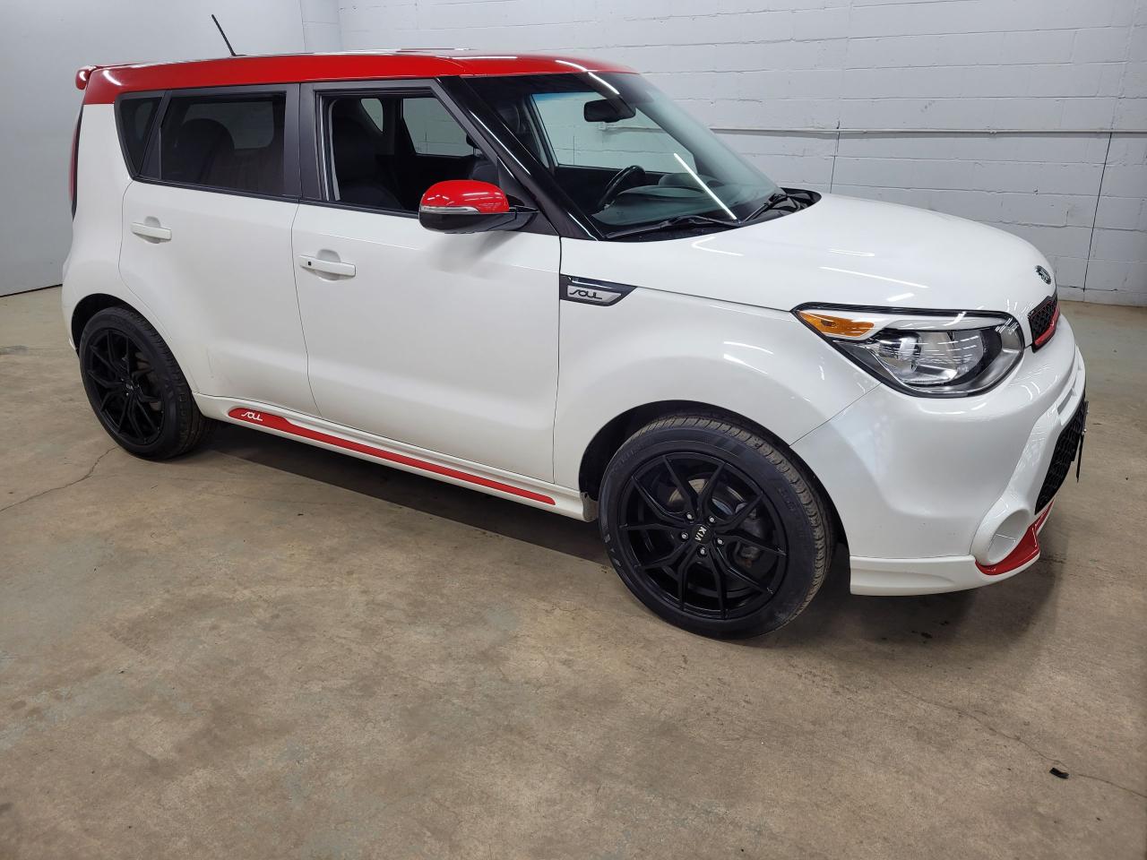 2016 Kia Soul SX Photo19