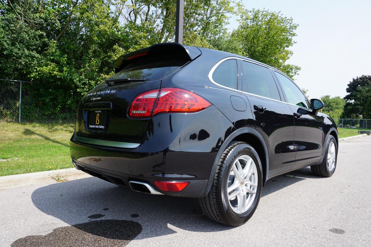 2013 Porsche Cayenne ULTRA RARE 6 SPEED MANUAL / LOCAL SUV / STUNNING Photo3