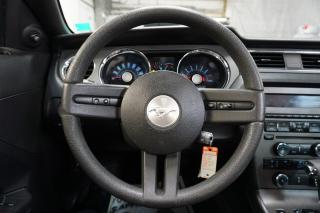 2011 Ford Mustang V6 3.7L CONVERTIBLE *ACCIDENT FREE* CERTIFIED CRUISE CONTROL ALLOYS - Photo #10