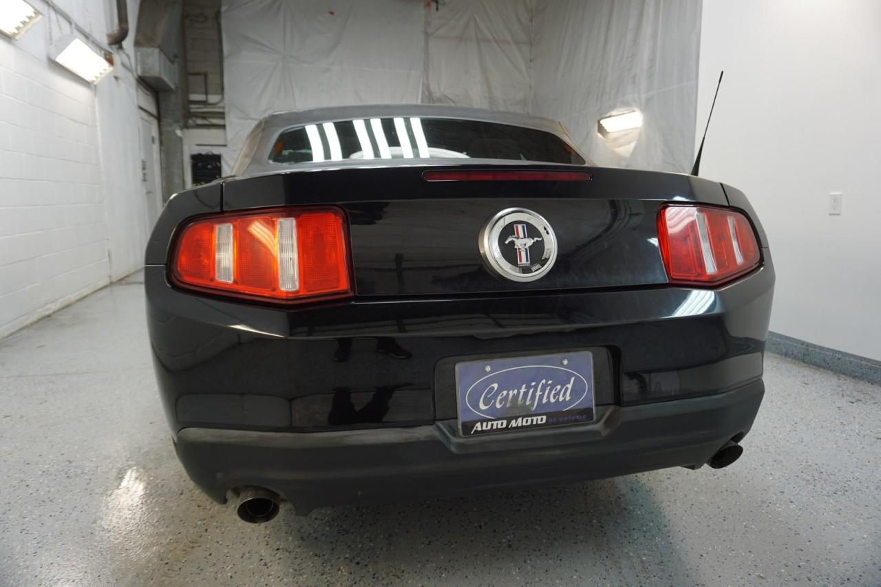 2011 Ford Mustang V6 3.7L CONVERTIBLE *ACCIDENT FREE* CERTIFIED CRUISE CONTROL ALLOYS - Photo #5