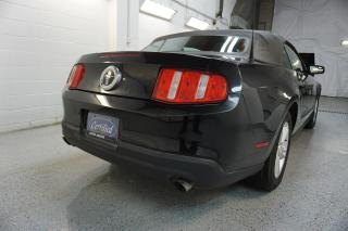 2011 Ford Mustang V6 3.7L CONVERTIBLE *ACCIDENT FREE* CERTIFIED CRUISE CONTROL ALLOYS - Photo #6