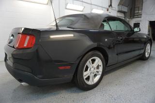 2011 Ford Mustang V6 3.7L CONVERTIBLE *ACCIDENT FREE* CERTIFIED CRUISE CONTROL ALLOYS - Photo #7