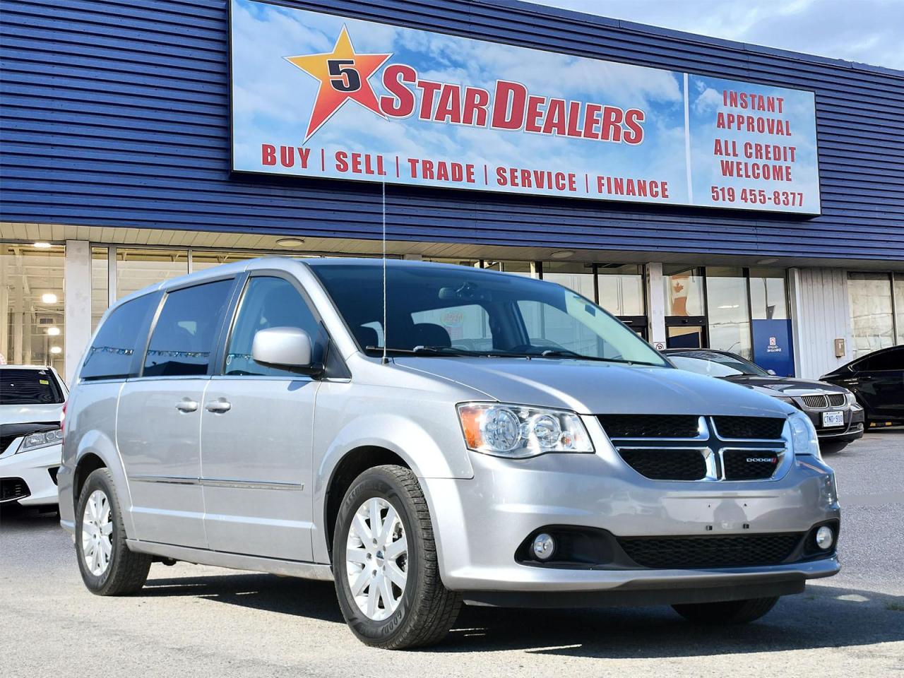 Used 2017 Dodge Grand Caravan LEATHER POWER DOOR MINT! WE FINANCE ALL CREDIT! for sale in London, ON