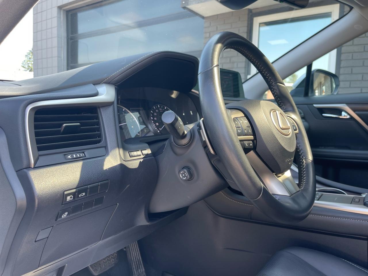 2020 Lexus RX 350 PREMIUM AWD Trades Wanted - Photo #16