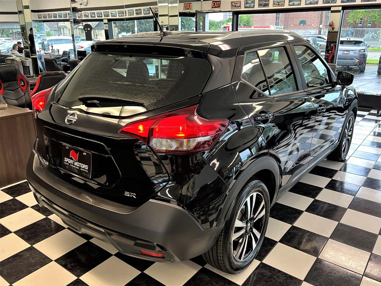 2019 Nissan Kicks SR+Leather+ApplePlay+BlindSpot+CLEAN CARFAX Photo79