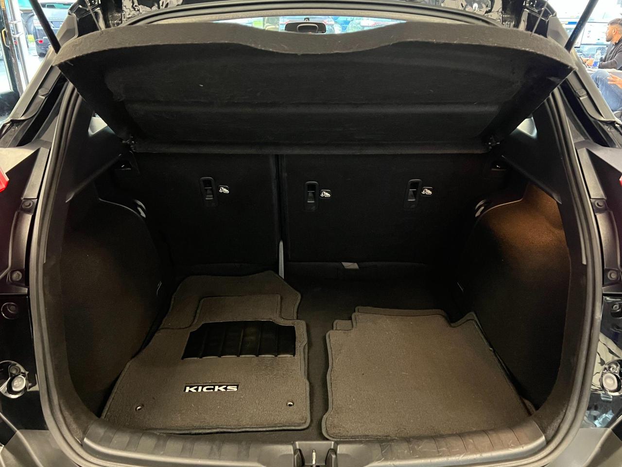 2019 Nissan Kicks SR+Leather+ApplePlay+BlindSpot+CLEAN CARFAX - Photo #26