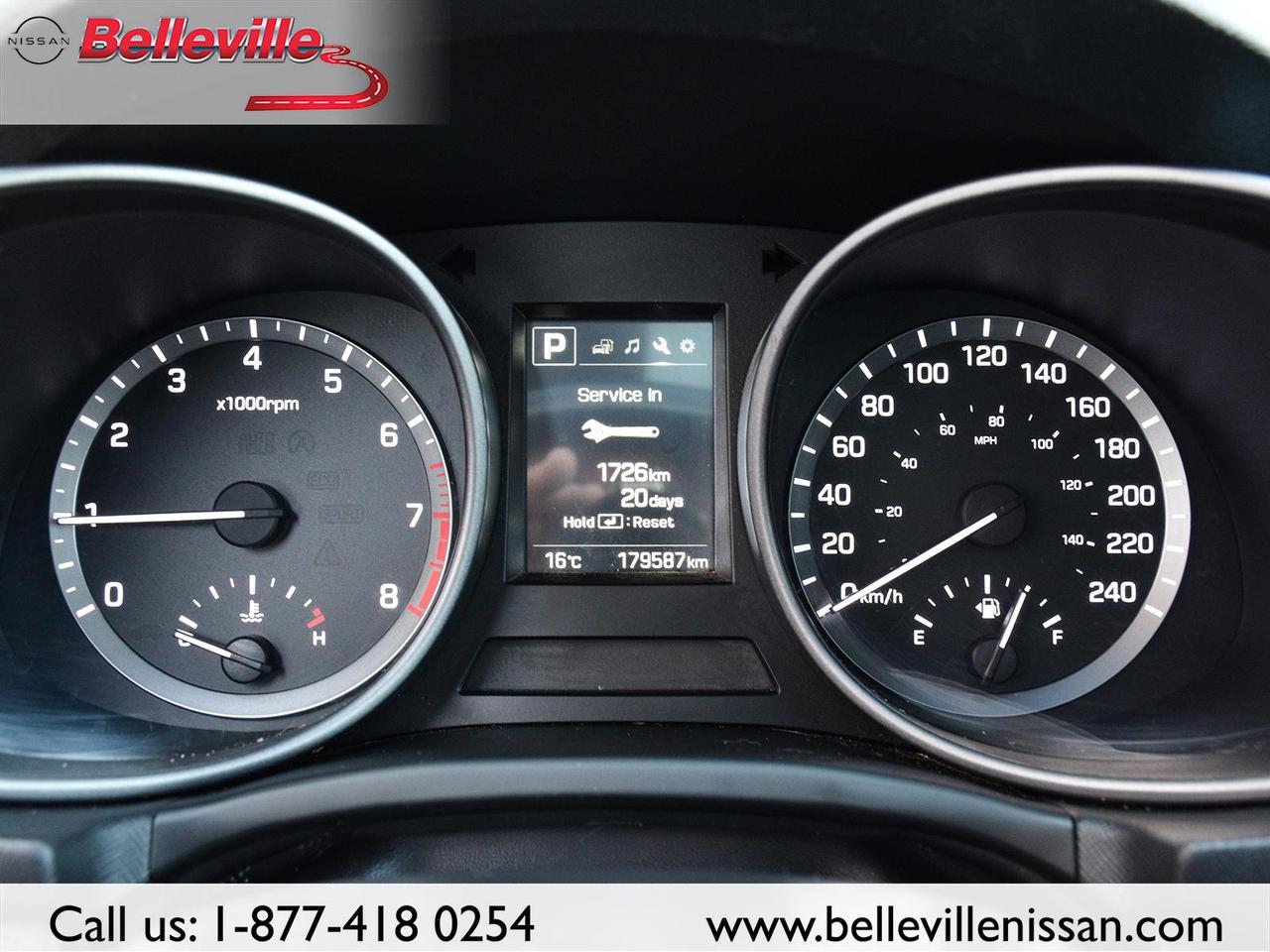 2018 Hyundai Santa Fe Sport SE- AWD, Clean, Leather, Sunroof, heated seats. Photo