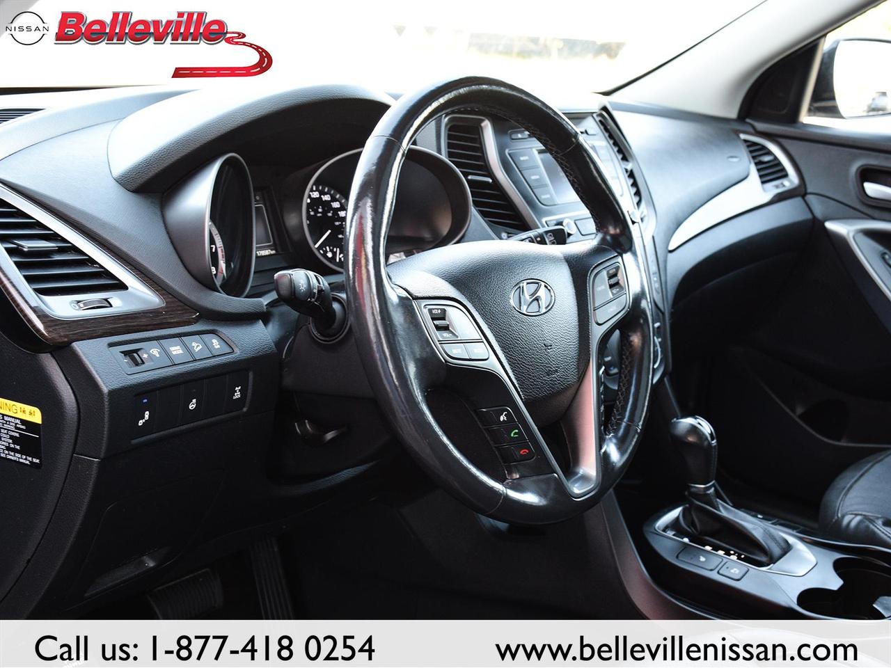 2018 Hyundai Santa Fe Sport SE- AWD, Clean, Leather, Sunroof, heated seats. Photo