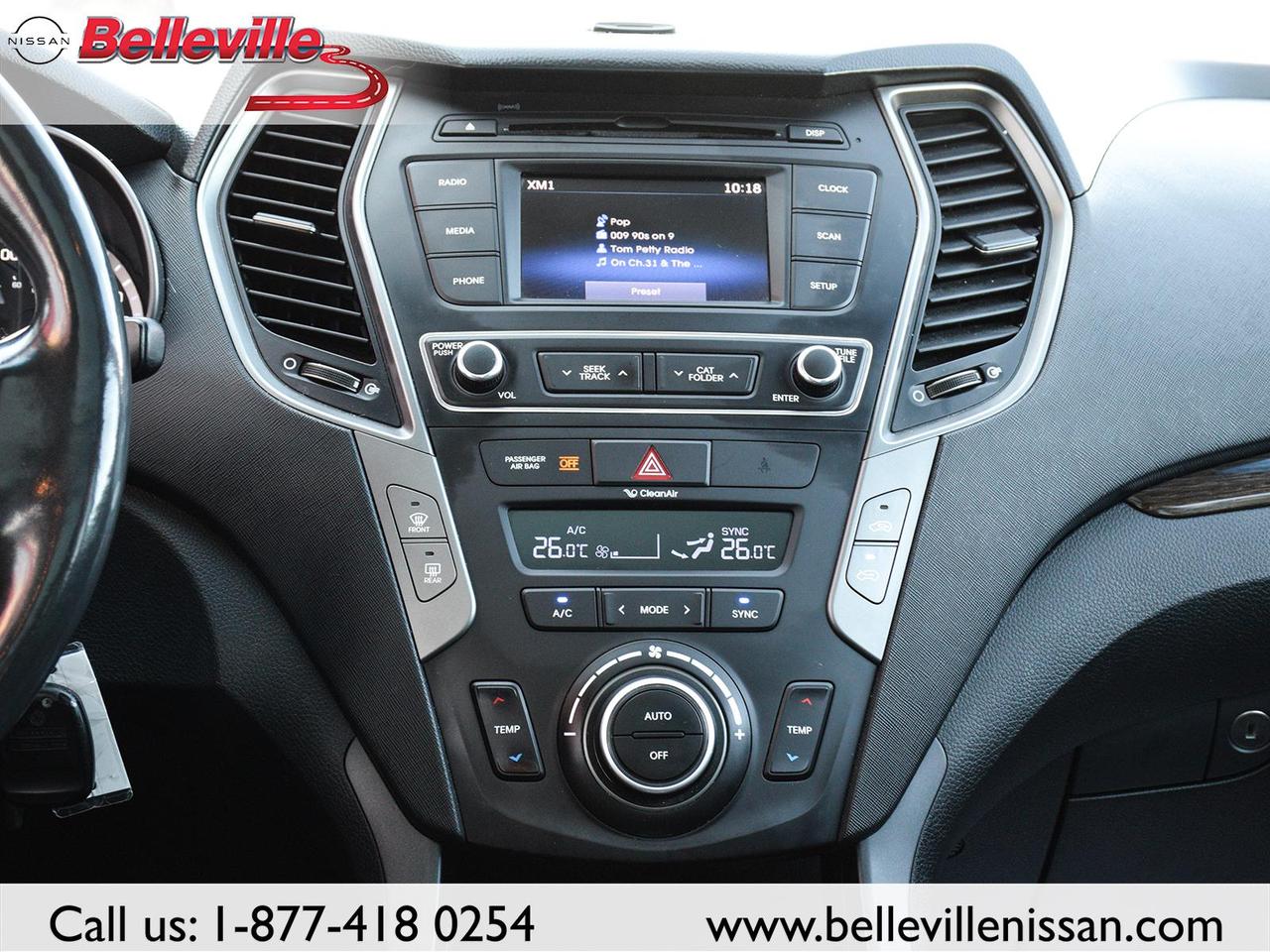2018 Hyundai Santa Fe Sport SE- AWD, Clean, Leather, Sunroof, heated seats. Photo