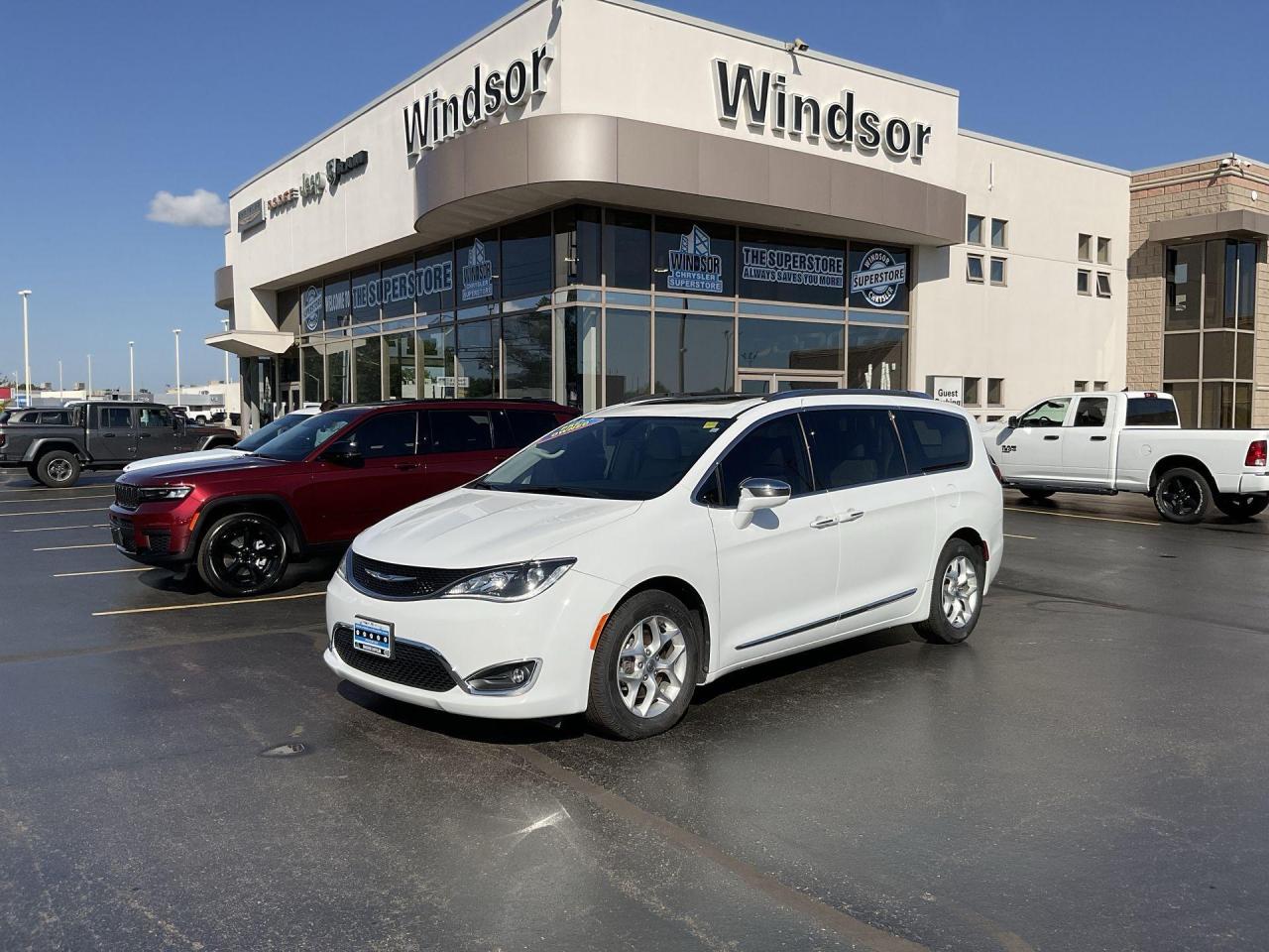 Used 2020 Chrysler Pacifica Limited for sale in Windsor, ON