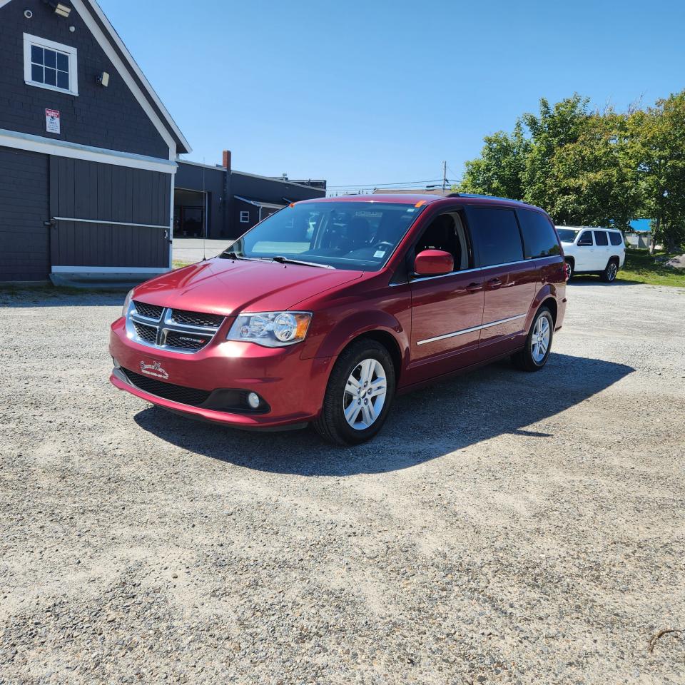 2016 Dodge Grand Caravan Crew