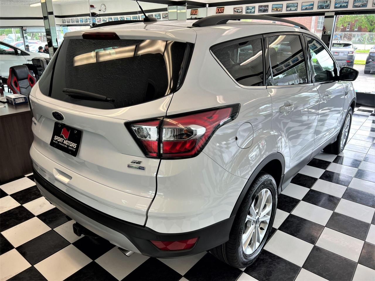 2017 Ford Escape SE 4WD+New Tires & Brakes+ApplePlay+CLEAN CARFAX - Photo #4