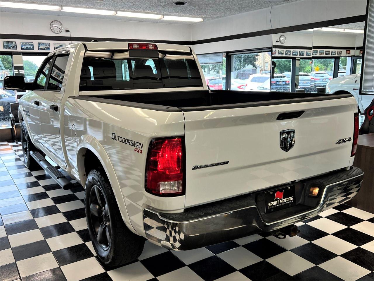 2015 RAM 1500 Outdoorsman 3.0L Diesel 4x4 CREW+Camera+A/C Photo78