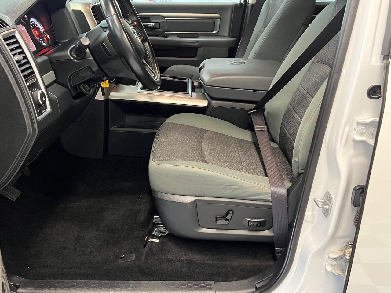 2015 RAM 1500 Outdoorsman 3.0L Diesel 4x4 CREW+Camera+A/C Photo95