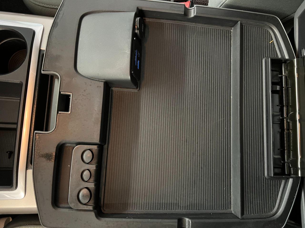 2015 RAM 1500 Outdoorsman 3.0L Diesel 4x4 CREW+Camera+A/C - Photo #45