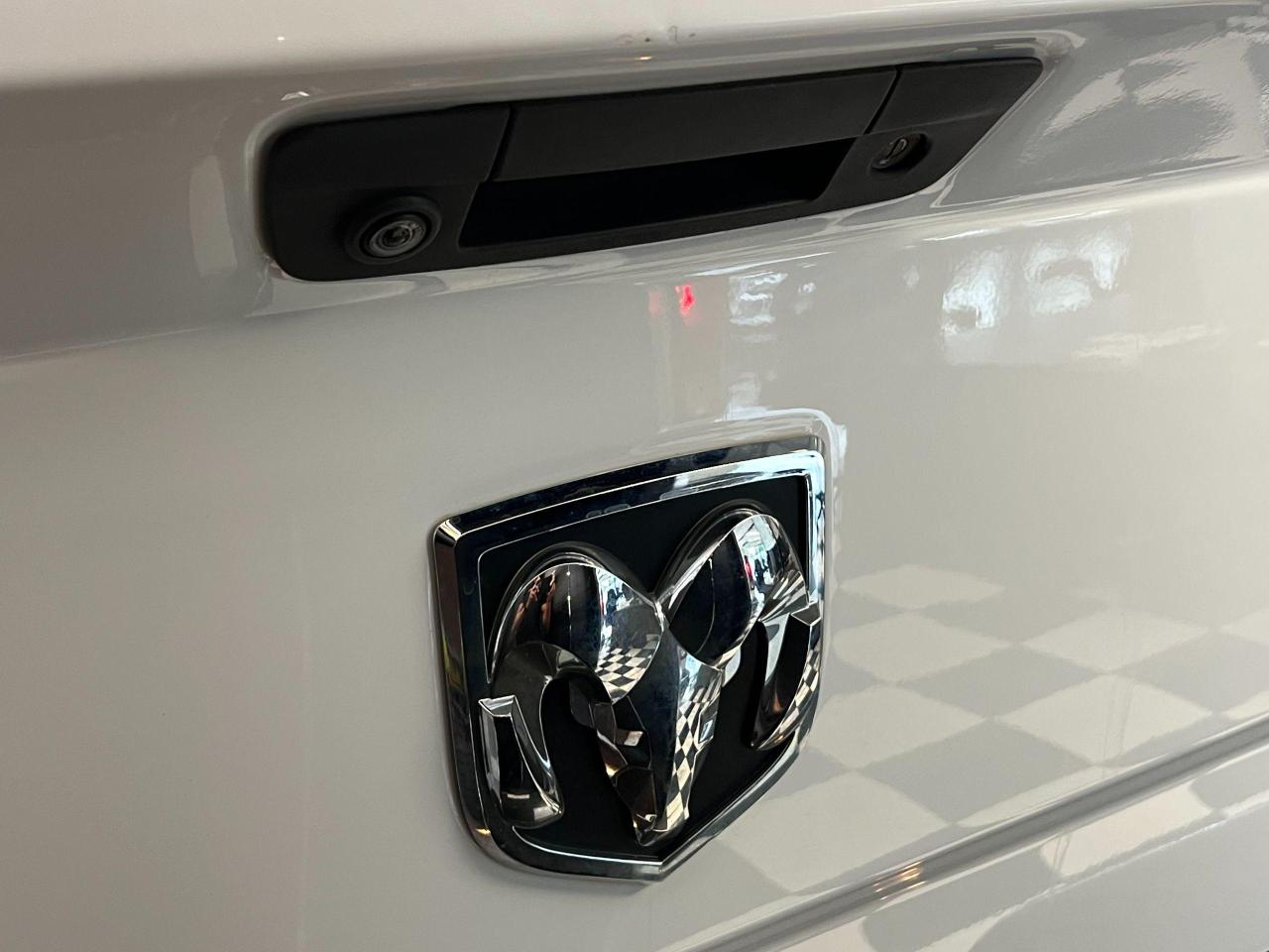 2015 RAM 1500 Outdoorsman 3.0L Diesel 4x4 CREW+Camera+A/C - Photo #65