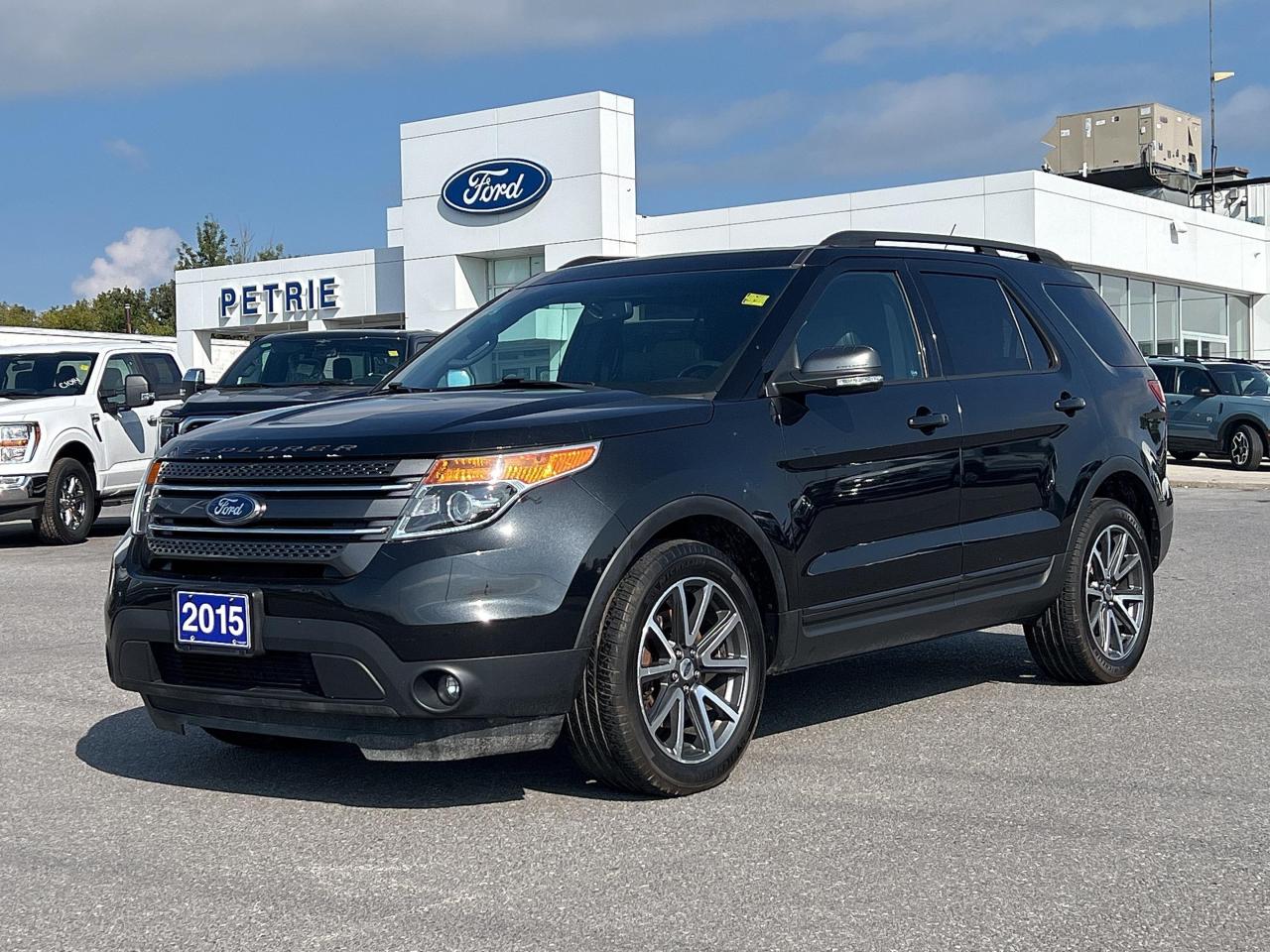 Used 2015 Ford Explorer 4WD 4dr XLT for sale in Kingston, ON