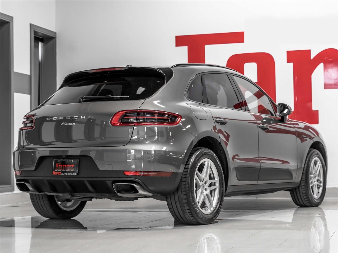 2018 Porsche Macan PREMIUM PLUS|BLINDSPOT|LANE DEPART|BOSE|PANO|LOADED Photo