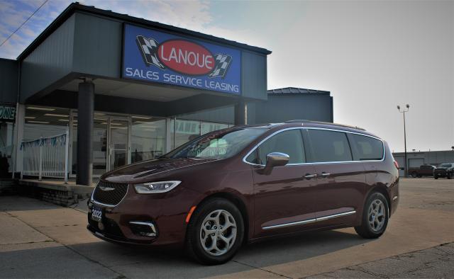 2022 Chrysler Pacifica Limited FWD