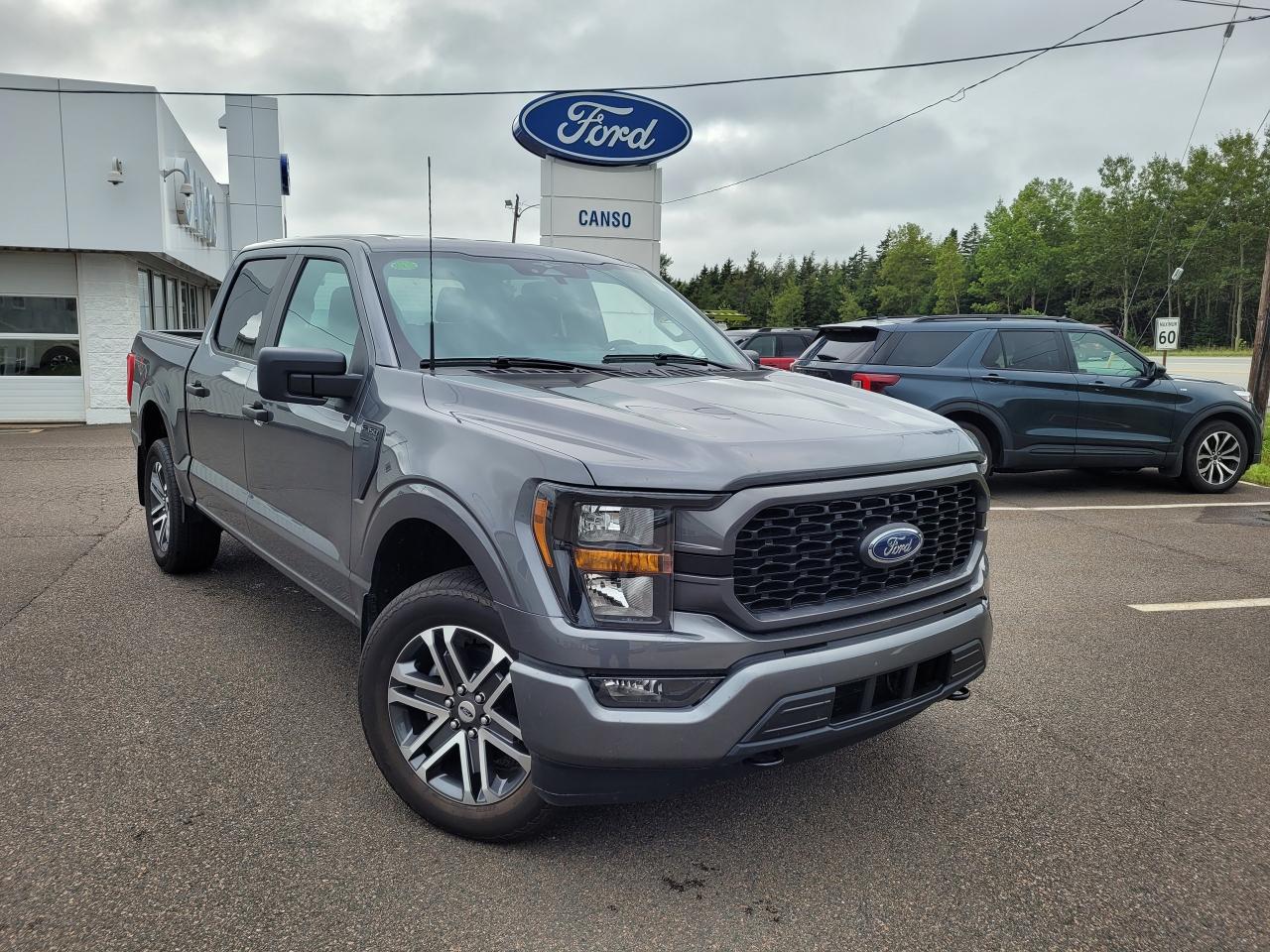 2023 Ford F-150 XL 4WD SuperCrew 5.5' Box Photo0