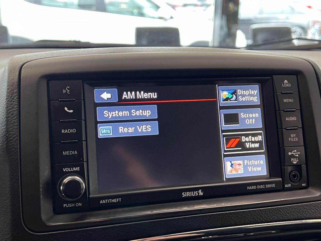 2016 Dodge Grand Caravan SXT Stow & Go+DVD+Camera+Bluetooth+CLEAN CARFAX - Photo #28