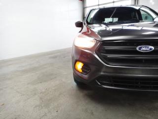 2017 Ford Escape 4WD NO ACCIDENT,BACK CAM - Photo #32