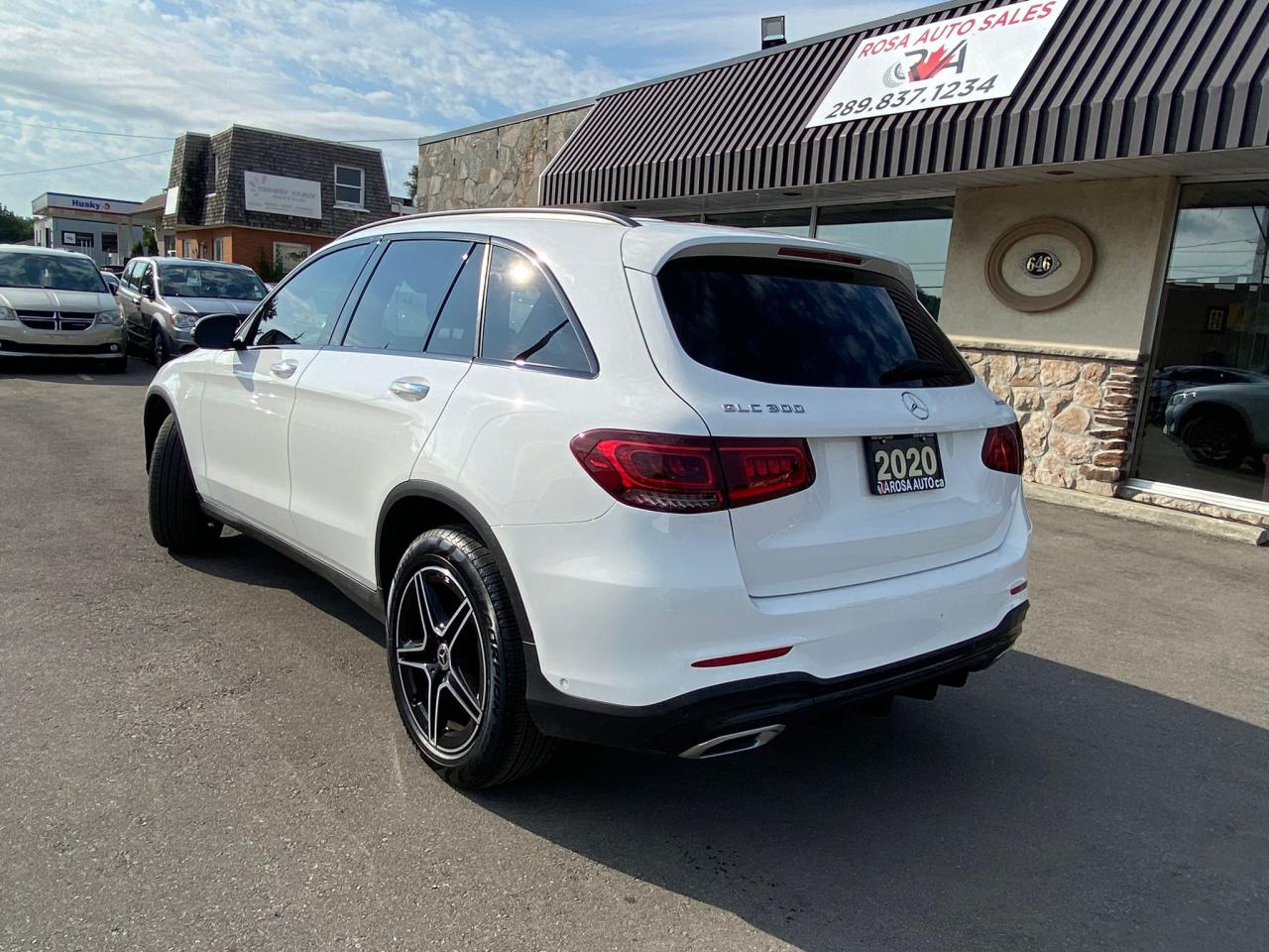 2020 Mercedes-Benz GLC 300 AMG SPORT PKG PREMIUM NIGHT PKG 4MATIC NO ACCIDENT Photo3