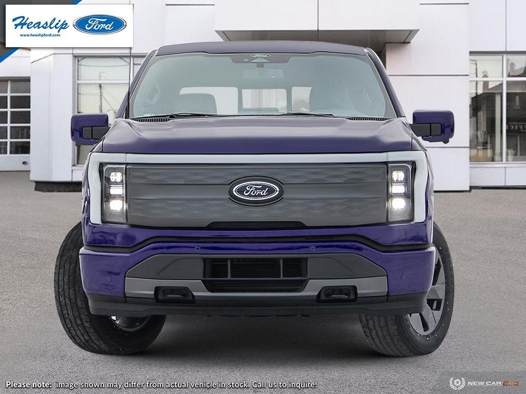 2023 Ford F-150 Lightning Lariat Photo5