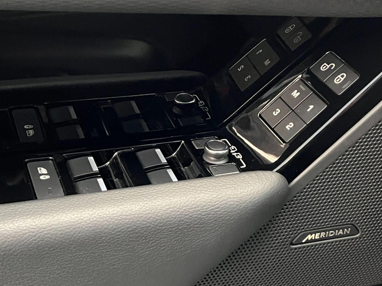 2020 Land Rover Range Rover Velar P300 R Dynamic S AWD+Adaptive Cruise+CLEAN CARFAX - Photo #57