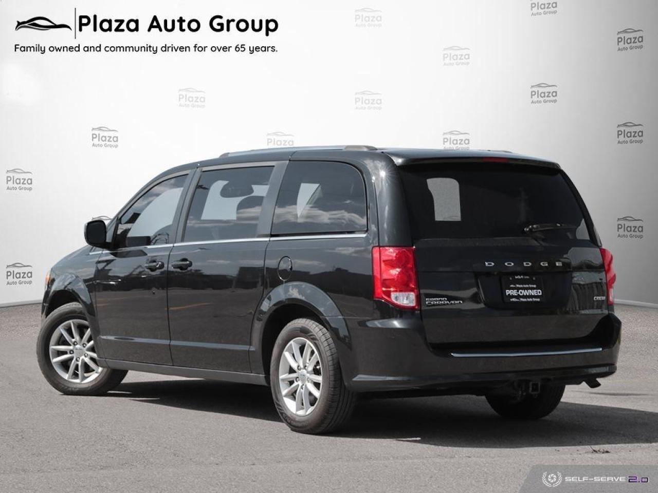 2018 Dodge Grand Caravan Crew Photo3