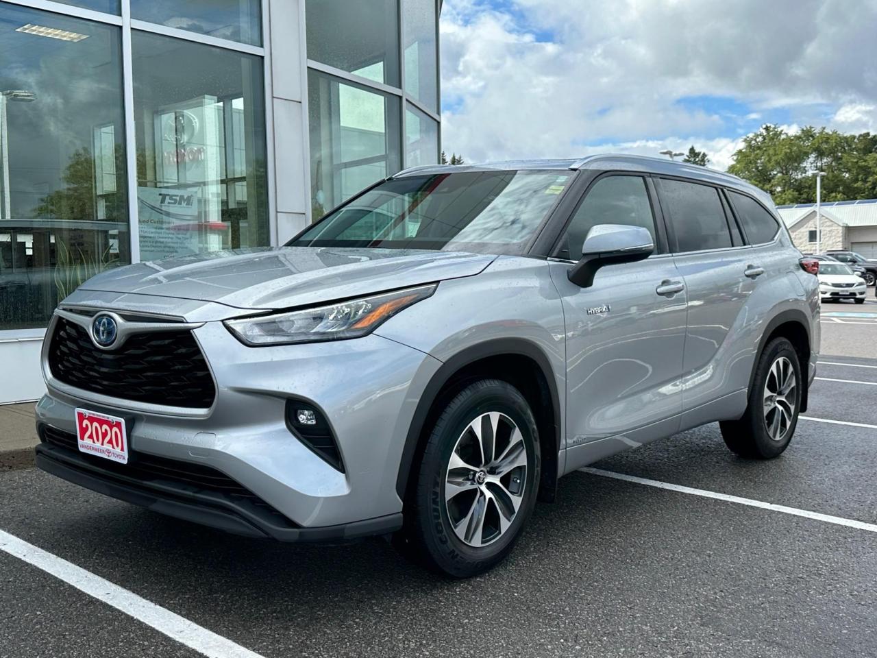 Used 2020 Toyota Highlander HYBRID HYBRID XLE-LEATHER+SUNROOF! for sale in Cobourg, ON