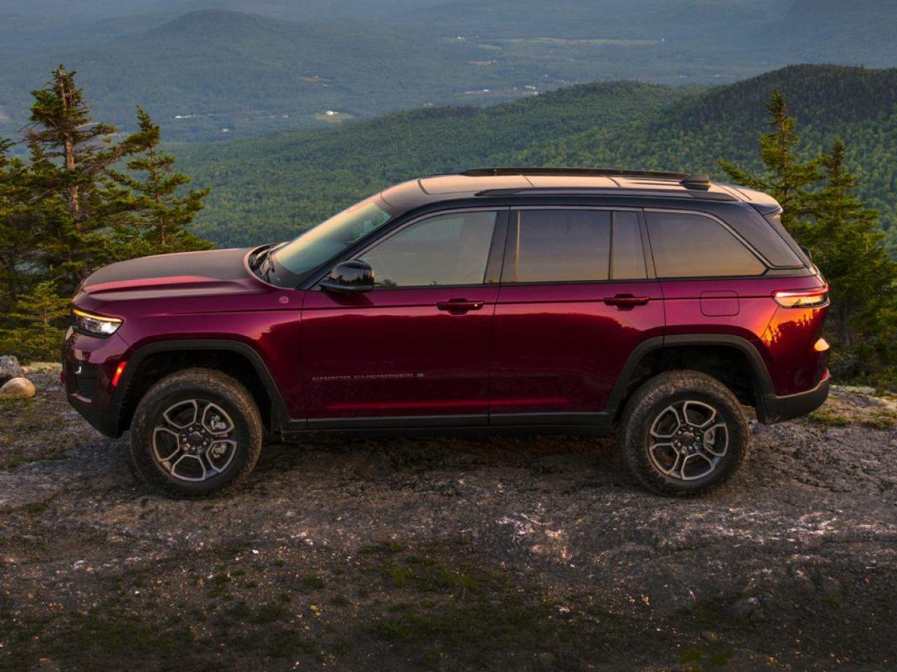 New 2024 Jeep Grand Cherokee Limited for sale in Sarnia, ON