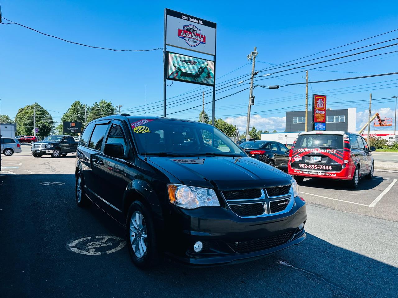 2018 Dodge Grand Caravan SXT Premium Plus - Photo #1