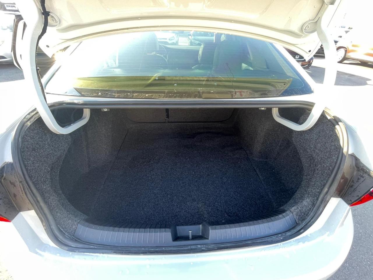 2019 Volkswagen Jetta HIGHLINE AUTO NO ACCIDENT CAMERA BLIND SPOT BTOOTH - Photo #11