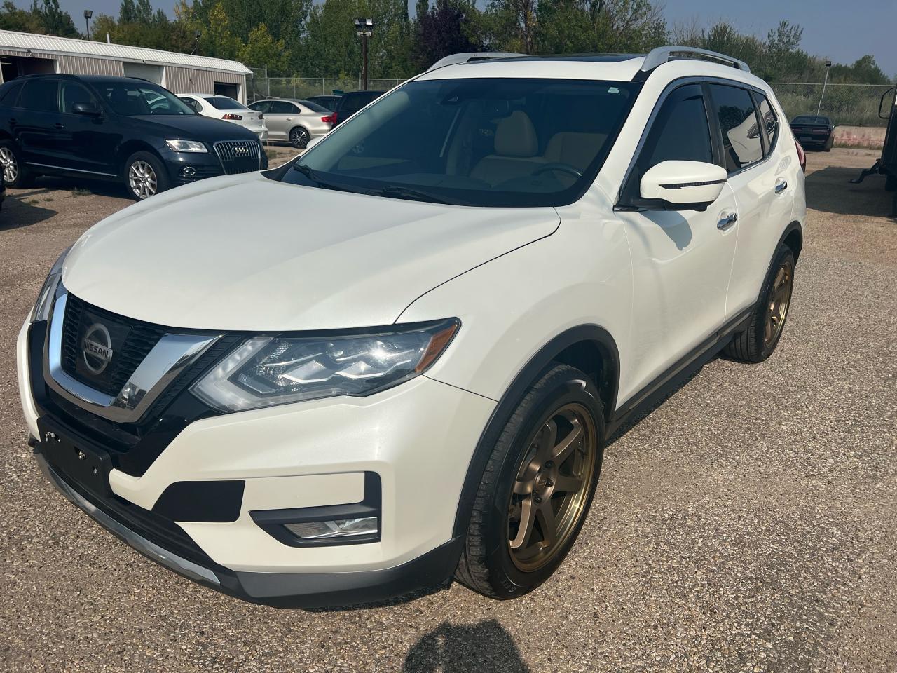 2017 Nissan Rogue SL platinum AWD Leather Pano Lane assist Remote+ + - Photo #1